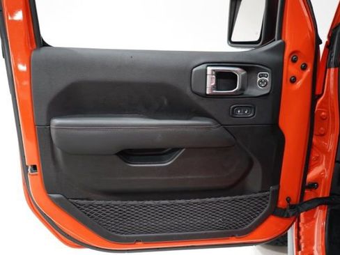 Used 2023 Jeep Wrangler Unlimited Rubicon 392 AWD/4WD image 16