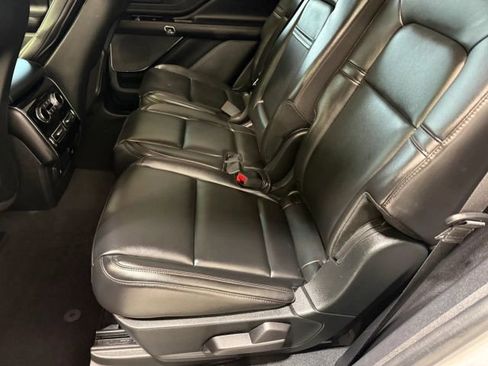 Used 2023 Lincoln Aviator 2WD image 25