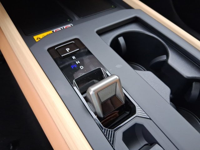 New 2026 Lexus ES 350e w/ Accessory Package (K3) FWD image 20