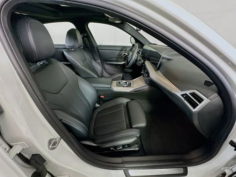 Used 2025 BMW 330i Sedan image 33