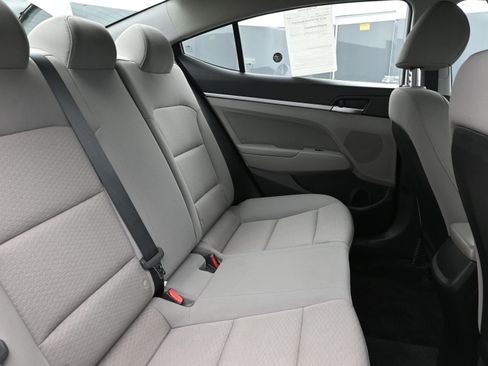 Used 2019 Hyundai Elantra SEL image 25