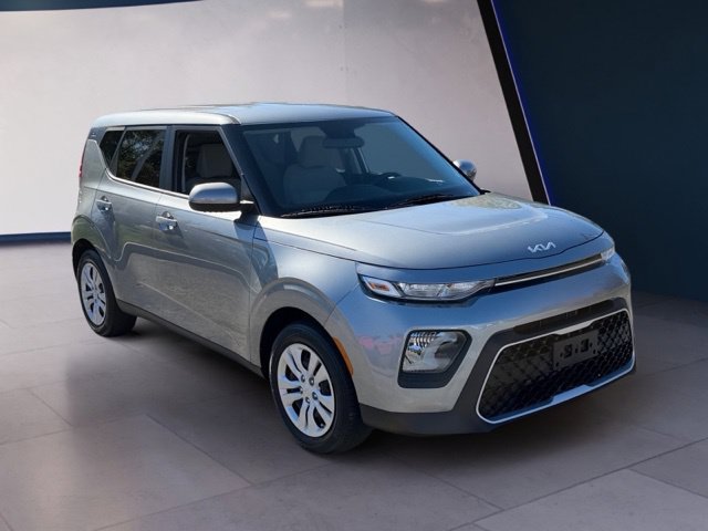 Certified 2022 Kia Soul LX FWD image 7