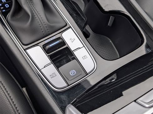 Certified 2025 Hyundai Santa Cruz SEL image 20