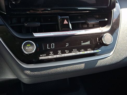 Used 2024 Toyota Corolla LE image 15