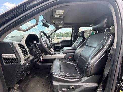 Used 2017 Ford F150 Lariat AWD/4WD image 5