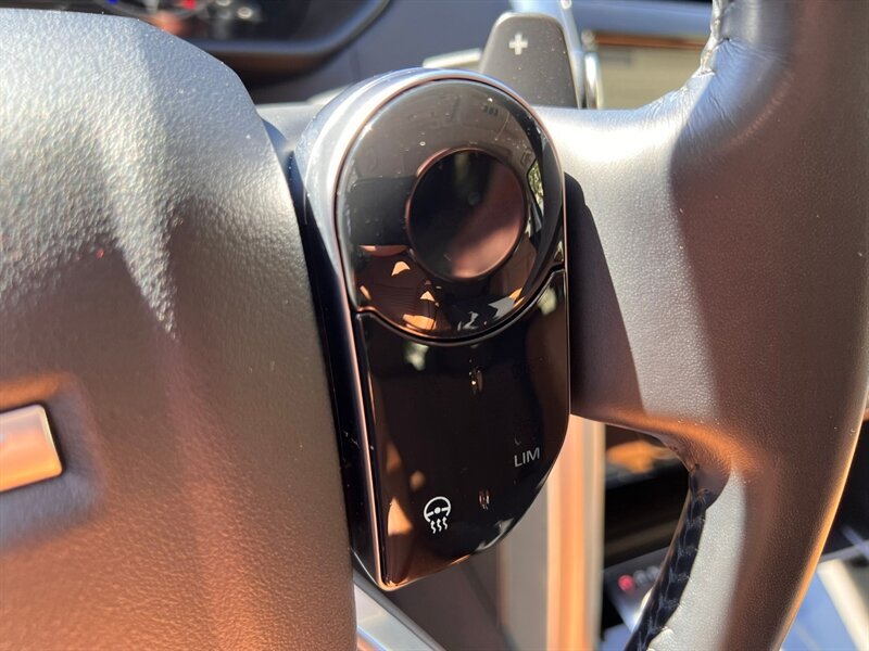 Used 2019 Land Rover Discovery HSE AWD/4WD image 32