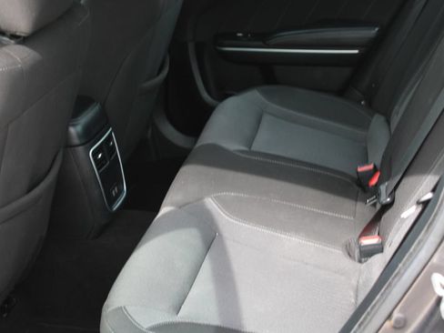 Used 2022 Dodge Charger SXT RWD image 15