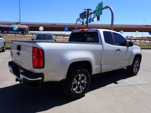 Used 2017 Chevrolet Colorado 2WD Extended Cab image 4
