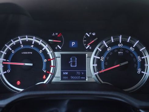 Used 2017 Toyota 4Runner Limited AWD/4WD image 25