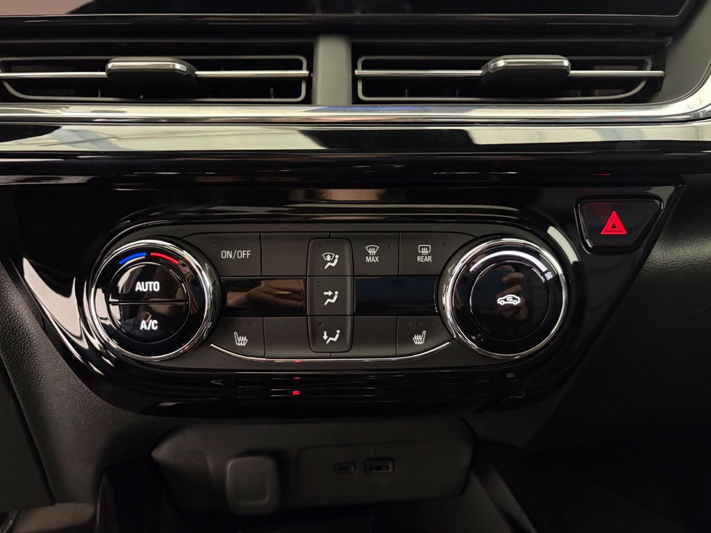New 2026 Chevrolet Trax RS w/ Sunroof Package FWD image 9