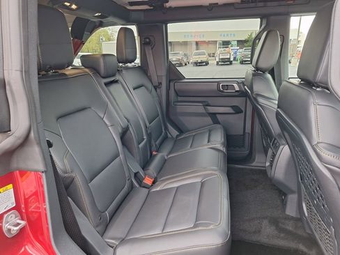 New 2025 Ford Bronco Badlands w/ Sasquatch Package image 18