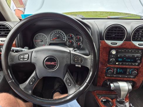 Used 2006 GMC Envoy SLT AWD/4WD image 12