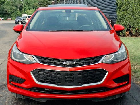 Used 2018 Chevrolet Cruze LT FWD image 9