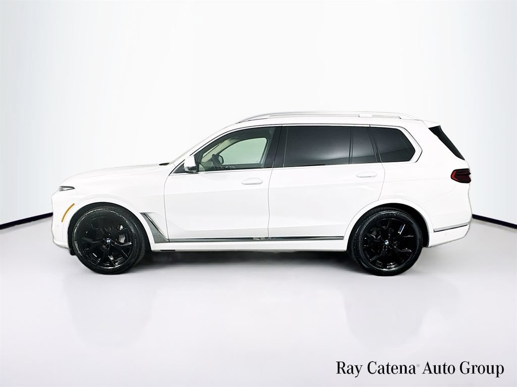 Used 2026 BMW X7 xDrive40i w/ Premium Package AWD/4WD image 4