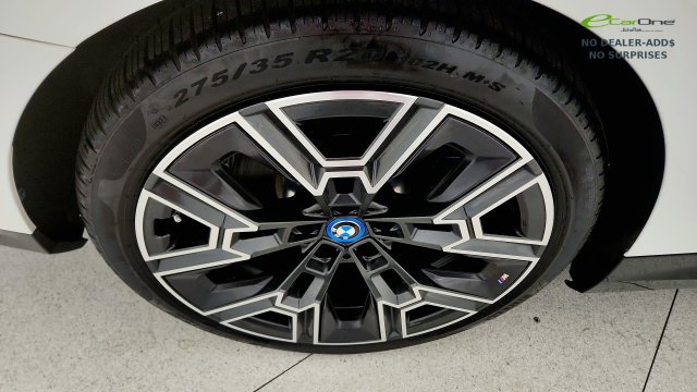Used 2025 BMW i5 eDrive40 w/ M Sport Package AWD/4WD image 71
