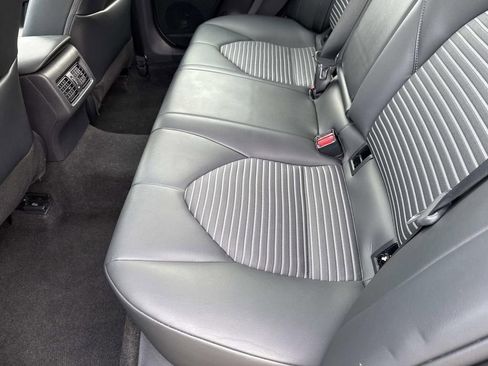 Used 2024 Toyota Camry SE image 16