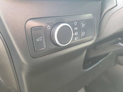 Certified 2022 Ford Escape SE w/ SE Sport Appearance Package FWD image 17