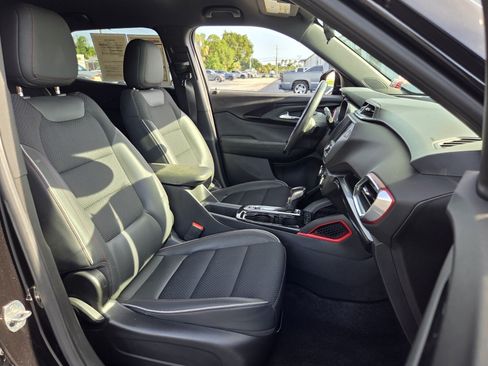 Certified 2021 Chevrolet TrailBlazer RS FWD image 18