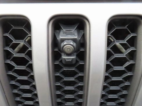 Used 2020 Jeep Gladiator Rubicon w/ Uconnect 4C Nav & Sound Group image 46