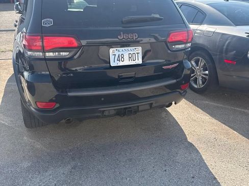 Used 2019 Jeep Grand Cherokee Trailhawk w/ Trailhawk Luxury Group AWD/4WD image 1