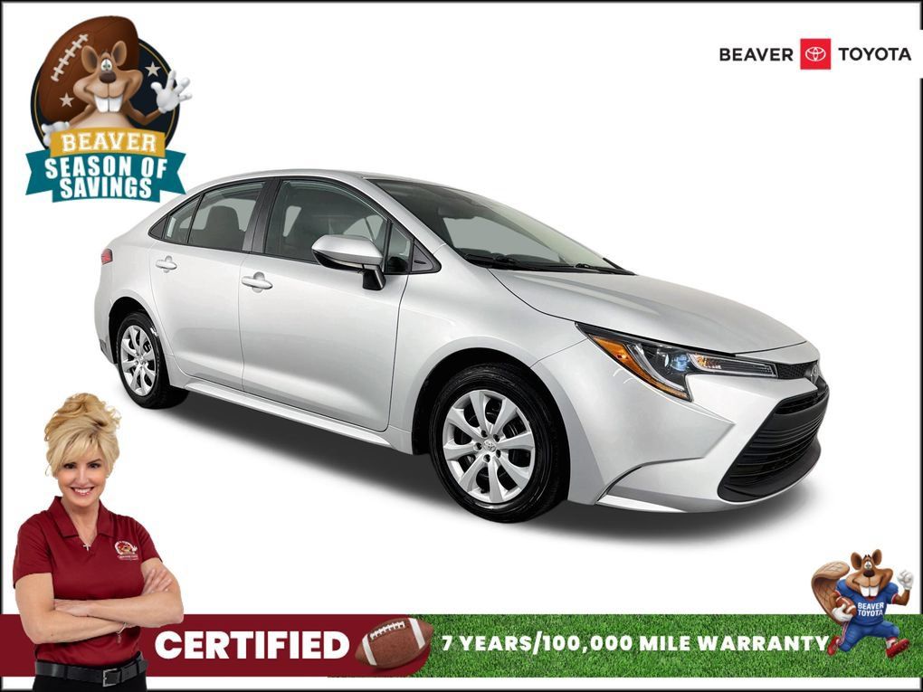 Used 2024 Toyota Corolla LE FWD image 1