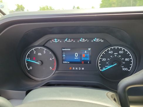 Used 2025 Ford F350 4x4 Crew Cab DRW Super Duty image 29