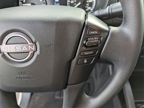 Used 2023 Nissan Frontier SV w/ Midnight Edition Package image 16