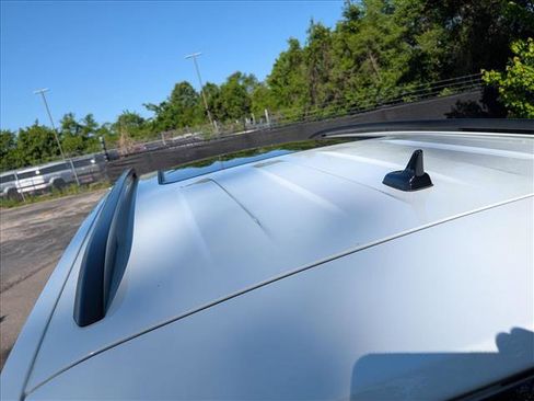 Used 2023 Volkswagen Atlas SE w/ Panoramic Sunroof Package FWD image 24