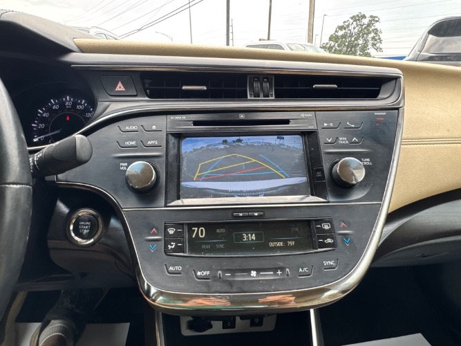 Used 2018 Toyota Avalon Limited w/ Protection Package FWD image 20