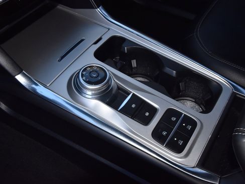 Used 2021 Ford Explorer Limited w/ Equipment Group 301A image 32