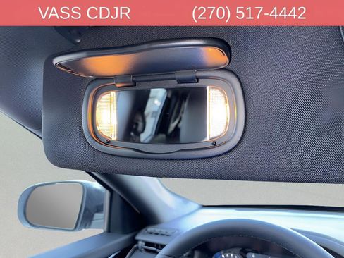 Used 2026 Jeep Compass Latitude w/ Quick Order Package 29K AWD/4WD image 17