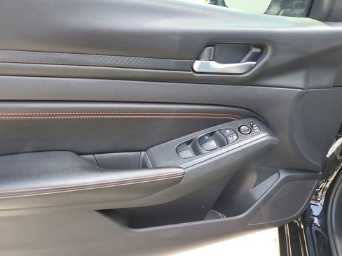 Used 2021 Nissan Altima 2.5 SR w/ SR Premium Package FWD image 17