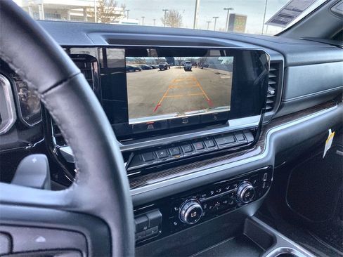 New 2026 GMC Sierra 1500 Elevation image 24