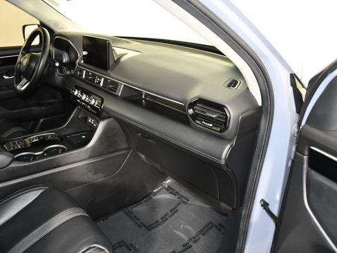 Used 2025 Honda Pilot Touring image 41