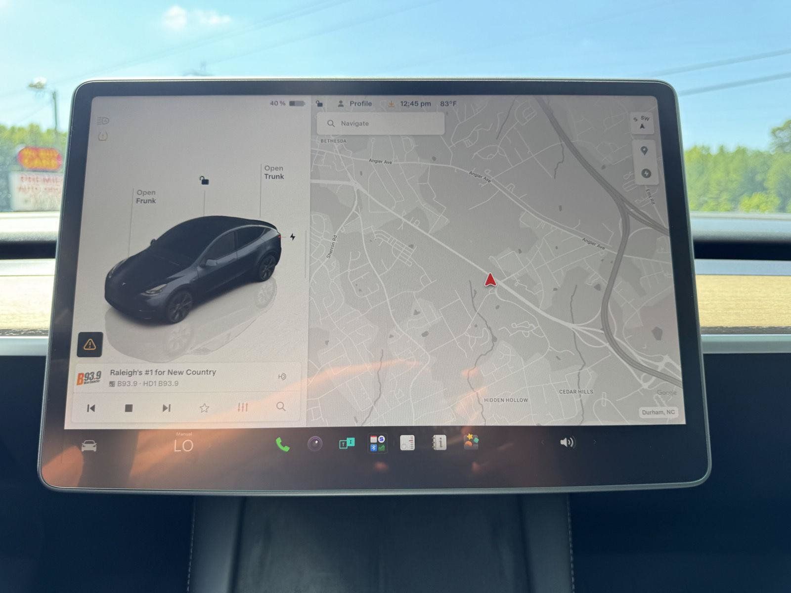 Used 2024 Tesla Model Y Long Range AWD/4WD image 22