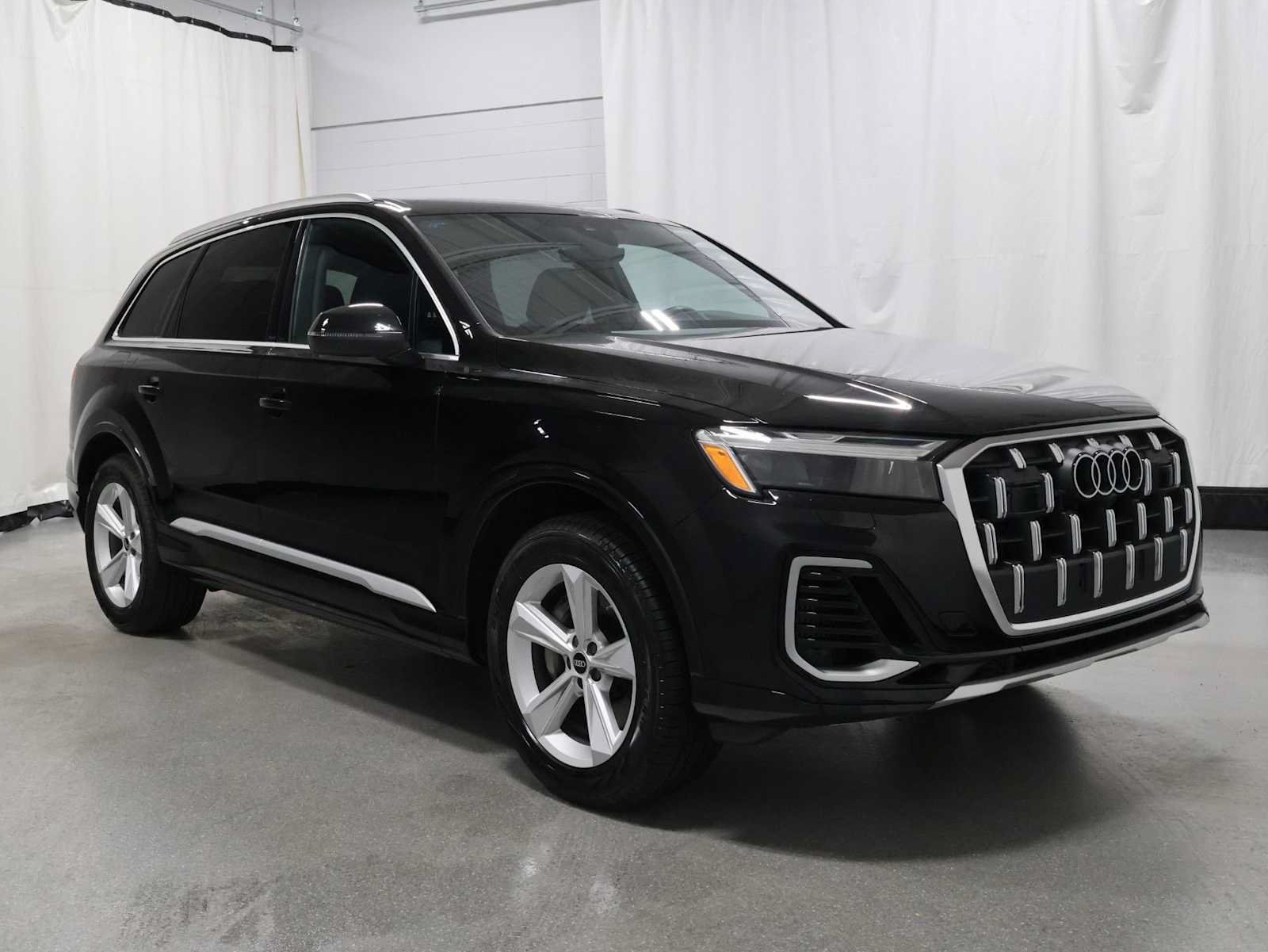 Certified 2026 Audi Q7 3.0T Premium AWD/4WD image 13