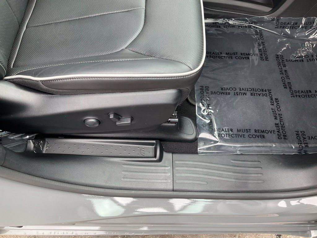 Used 2023 Chrysler Pacifica Limited w/ S Appearance Package FWD image 59