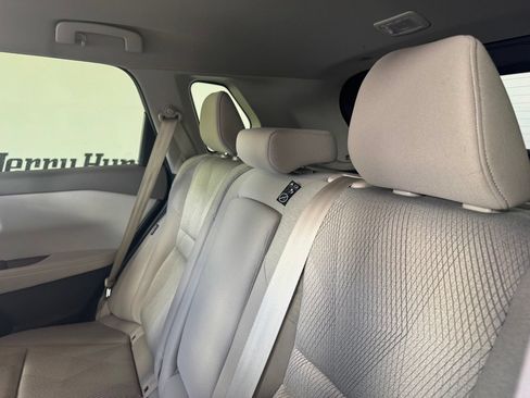 Used 2024 Nissan Rogue SV FWD image 11