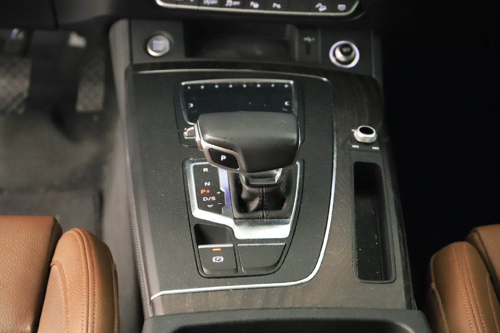 Used 2020 Audi Q5 Prestige w/ Prestige Package AWD/4WD image 21