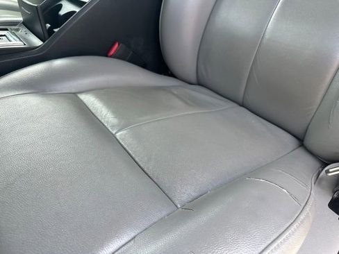 Used 2006 Chrysler 300 Touring RWD image 11