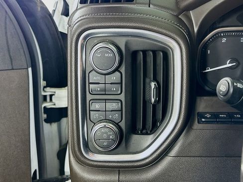 Used 2020 GMC Sierra 3500 Denali w/ Denali Ultimate Package image 22