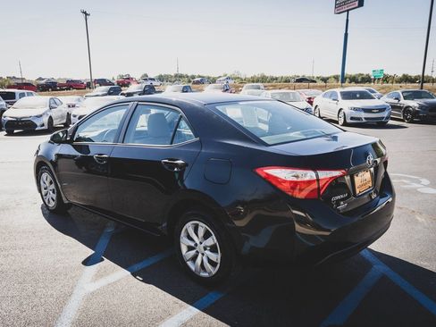Used 2016 Toyota Corolla LE image 18