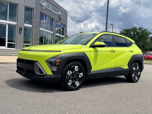 Used 2024 Hyundai Kona SEL FWD image 1
