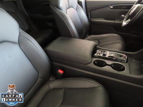 Used 2023 Honda Pilot Touring image 29