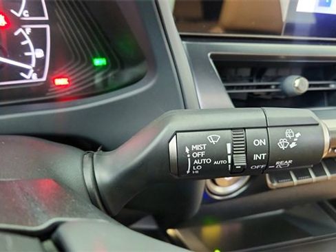 Used 2023 Lexus UX 250h AWD w/ Premium Package image 41