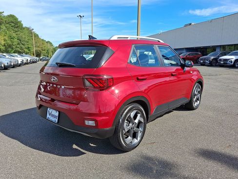 Certified 2022 Hyundai Venue Limited image 31