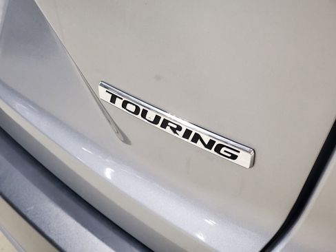 Certified 2017 Honda CR-V Touring image 7