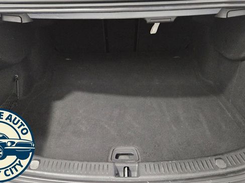 Used 2018 Mercedes-Benz E 300 4MATIC w/ Premium 3 Package (Q03) image 34