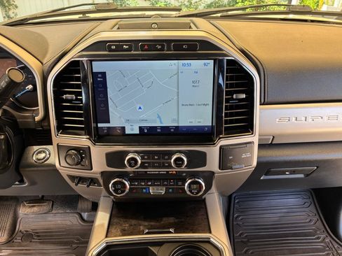 Used 2022 Ford F350 Lariat w/ Lariat Ultimate Package AWD/4WD image 20