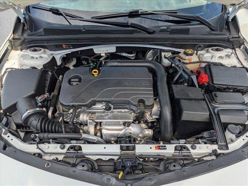 Used 2022 Chevrolet Malibu LT FWD image 25